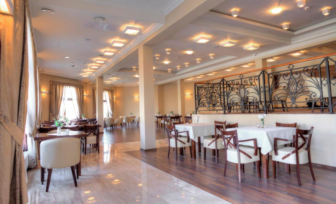 Hotel Pruski Orneta Екстериор снимка