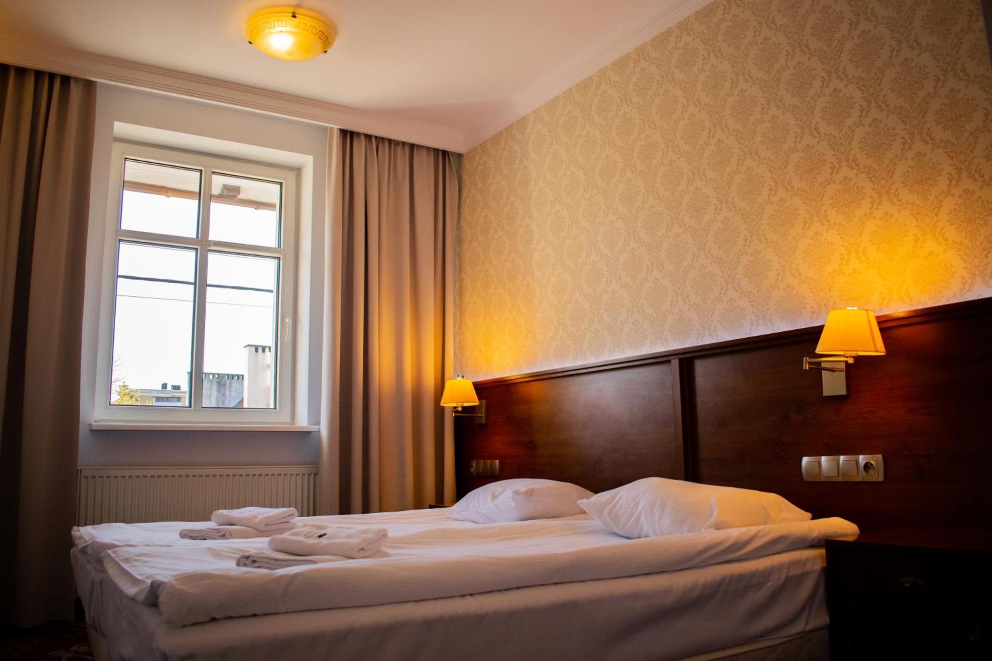 Hotel Pruski Orneta Екстериор снимка