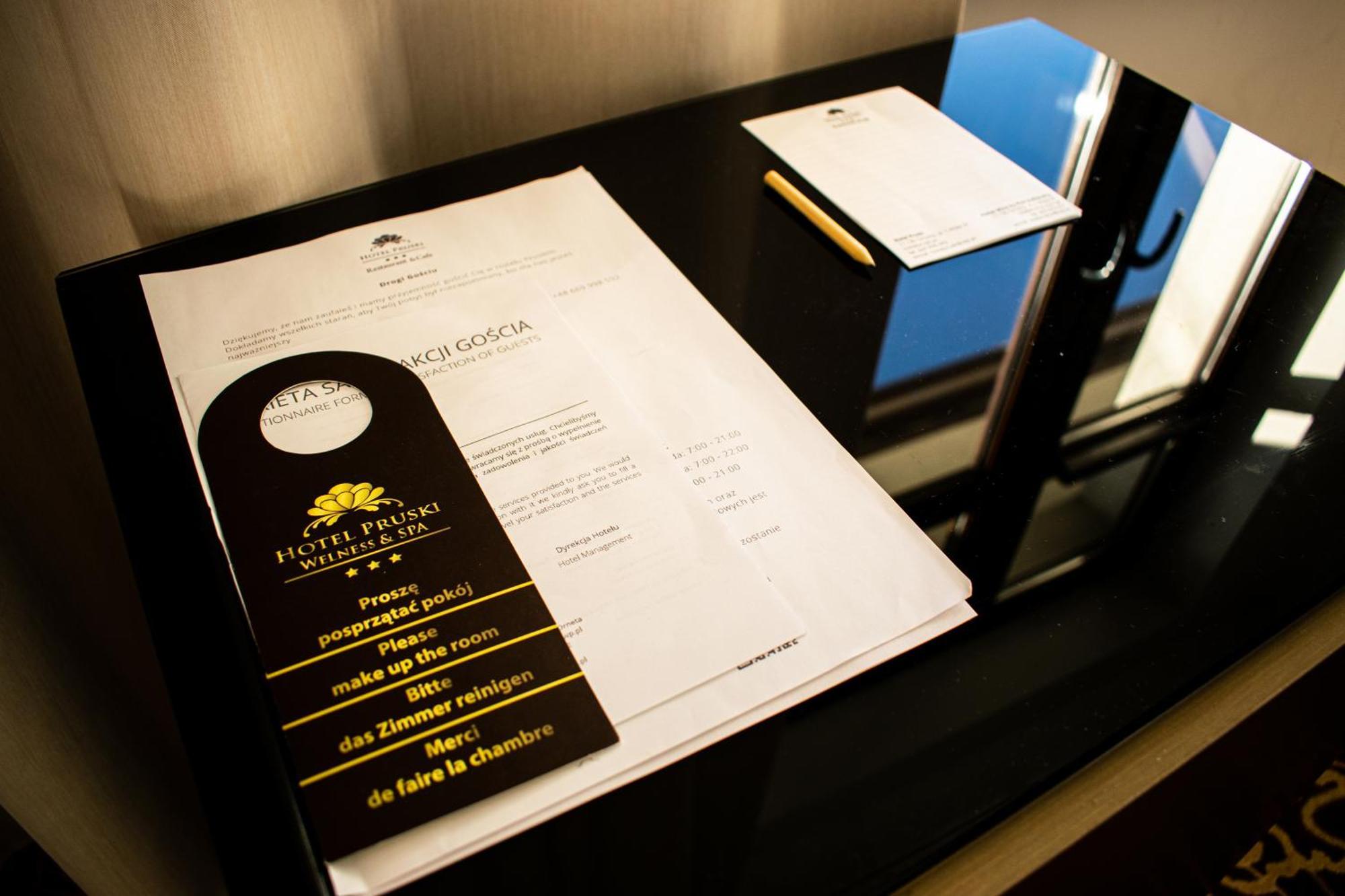 Hotel Pruski Orneta Екстериор снимка