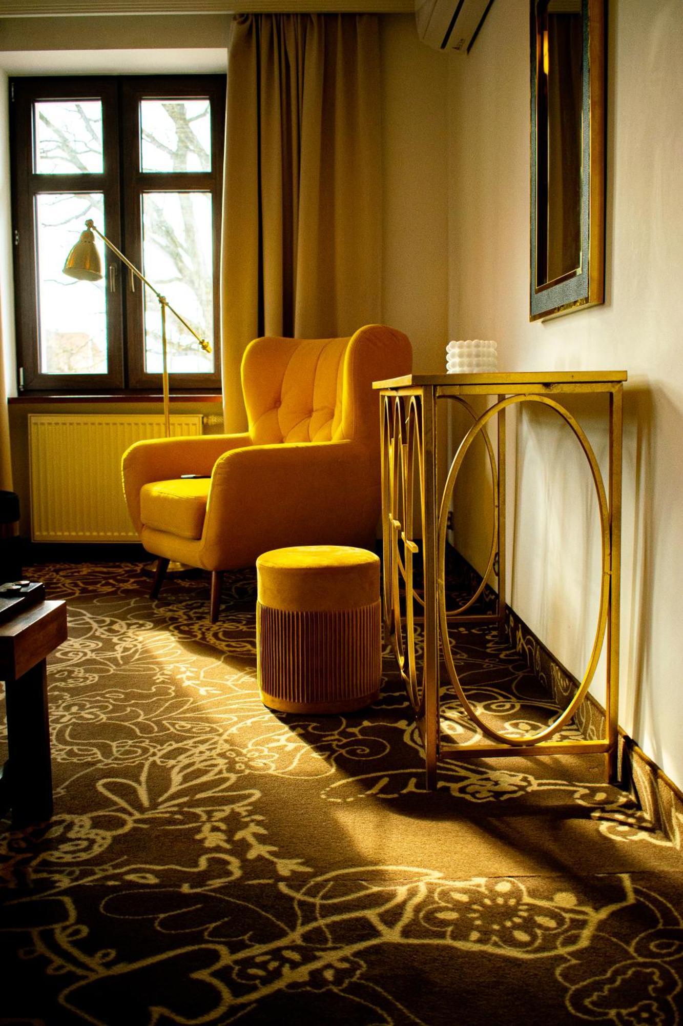 Hotel Pruski Orneta Екстериор снимка